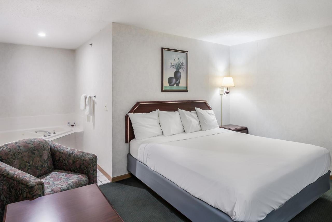 Americas Best Value Inn-Wenona Exterior foto
